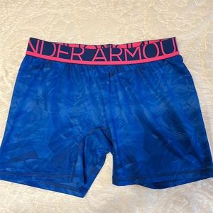 Under Armour bike shorts compression shorts